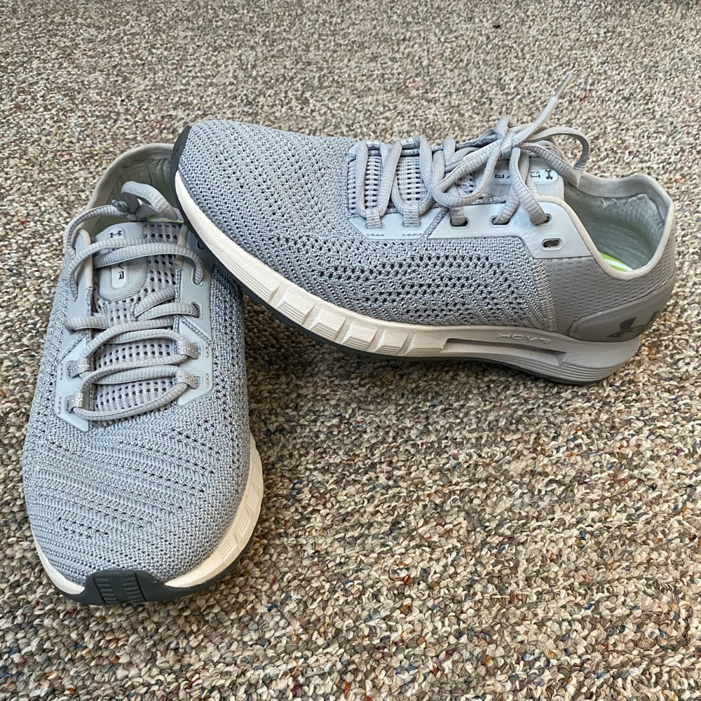 Under Armour HOVR Sonics